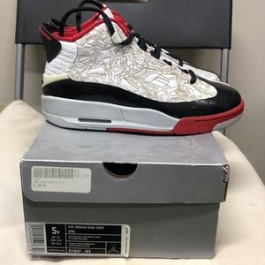 Jordan dub zero size 5 youth